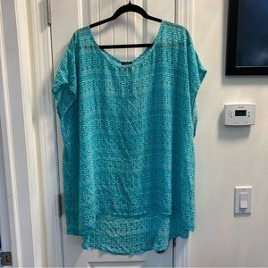 Torrid Blue & White High Low Short Sleeve Top with Cut Out Back NWT